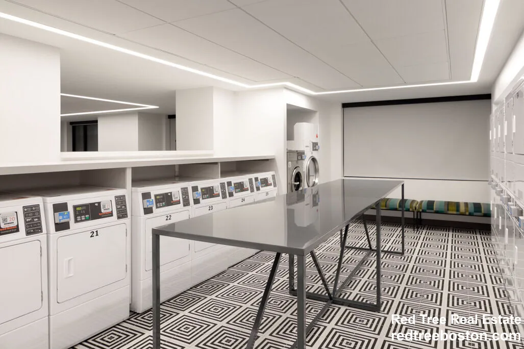 75 Saint Alphonsus St, Mission Hill