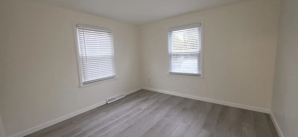 3 Maple Ave, Oxford