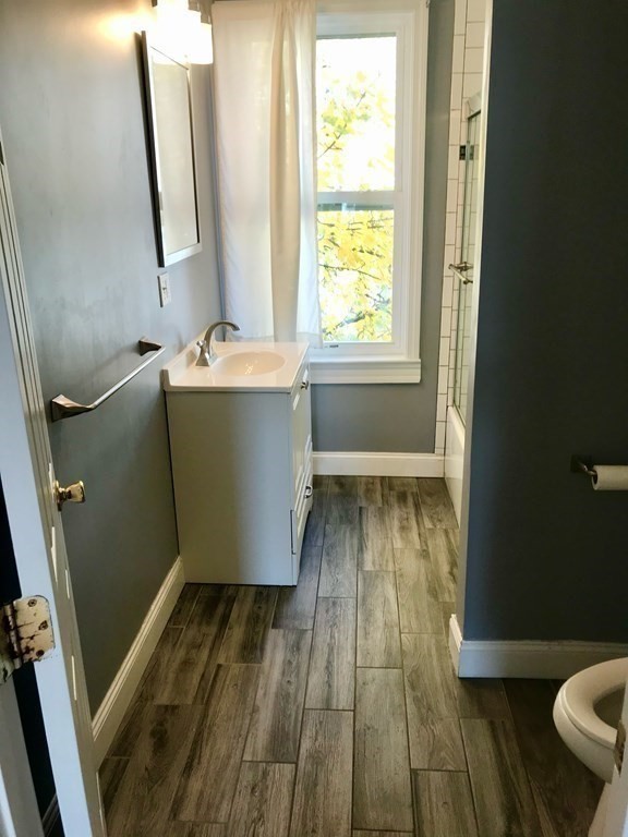 4 Colebrook St, South Boston