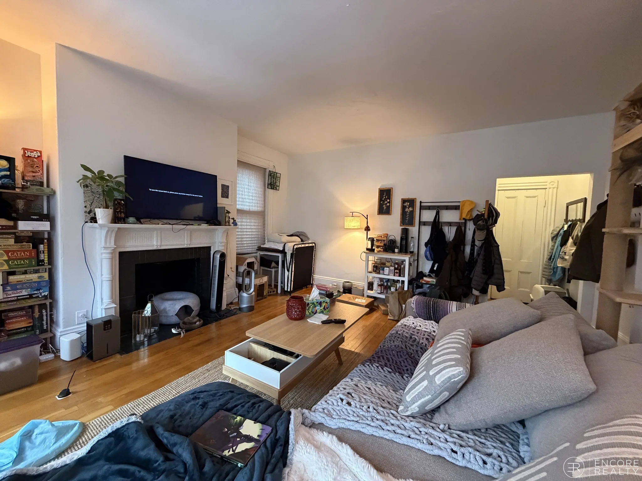 16 Davis Ave, Emerson Gardens