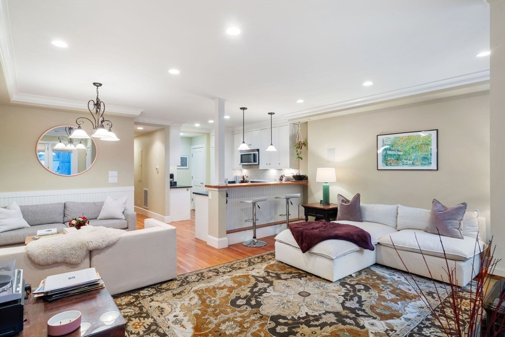 21 Cumberland St, Boston