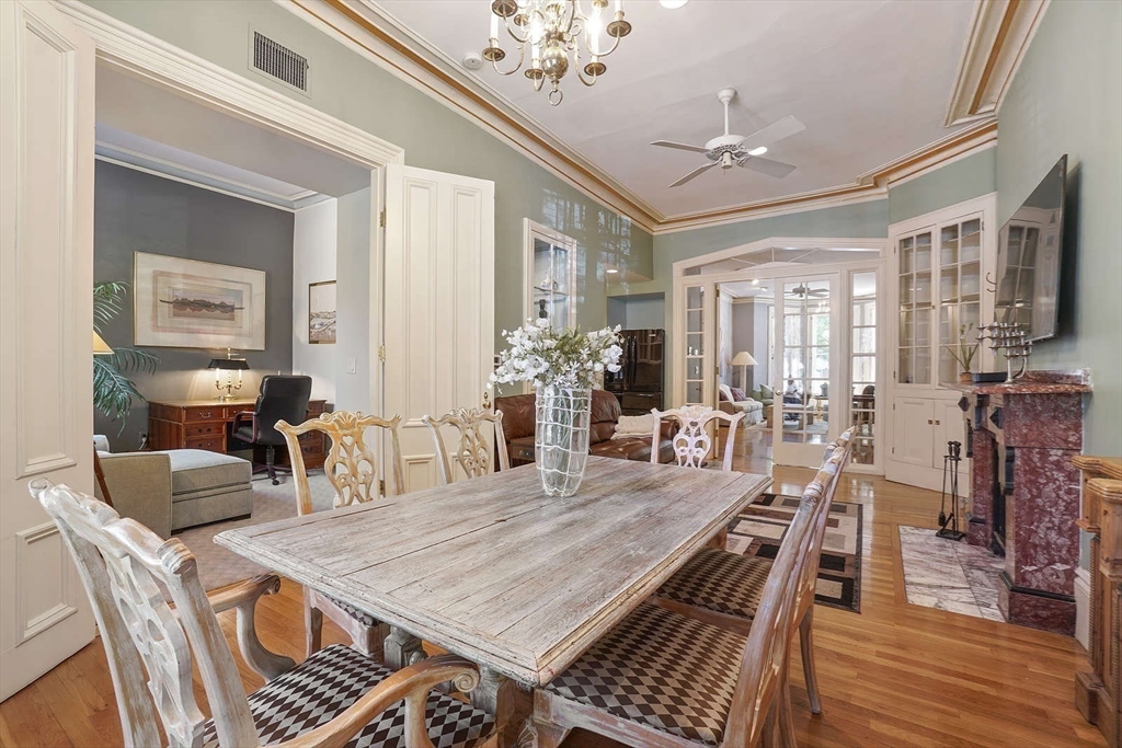 319 Marlborough St, Back Bay