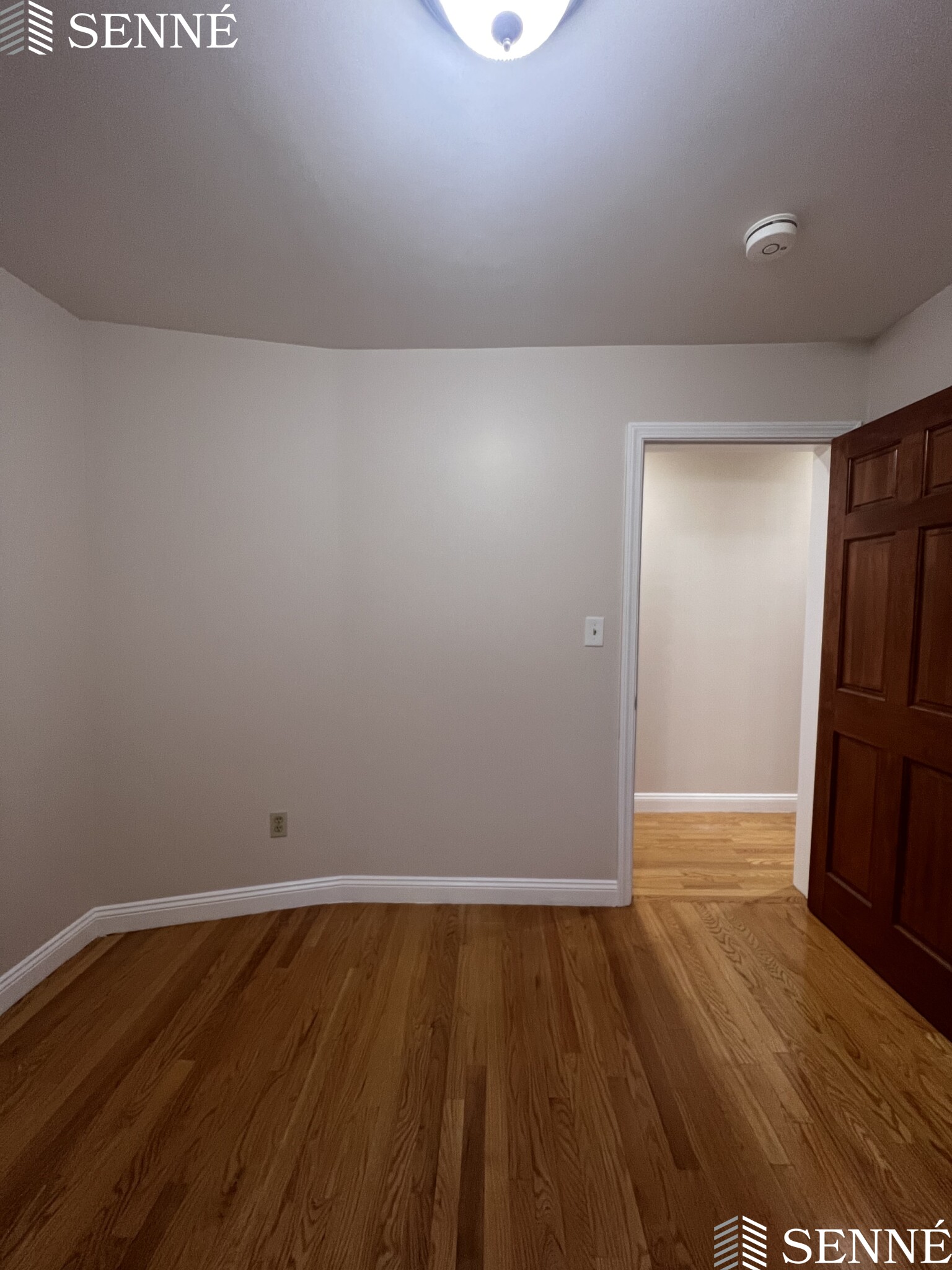 275 Putnam Ave, Riverside