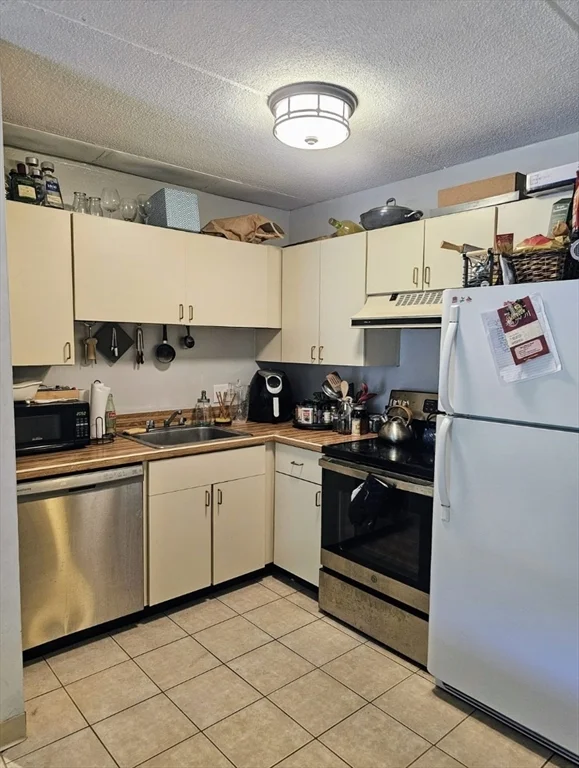 46 Cochichuate Rd, Framingham