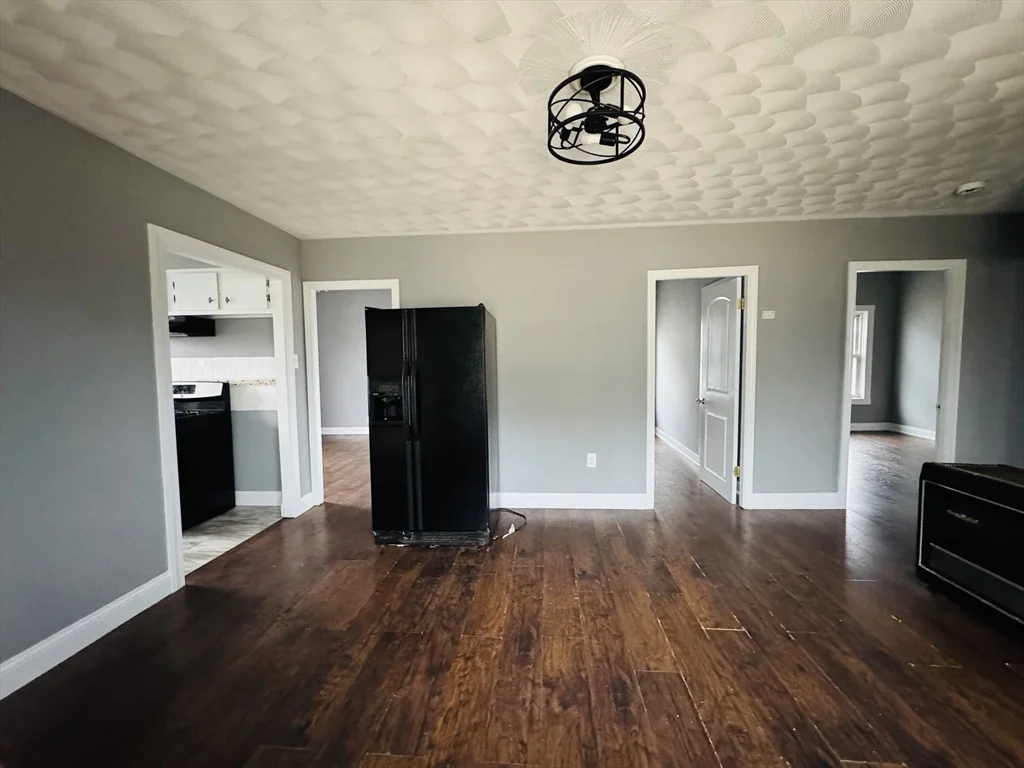 166 Bradford Ave, Fall River