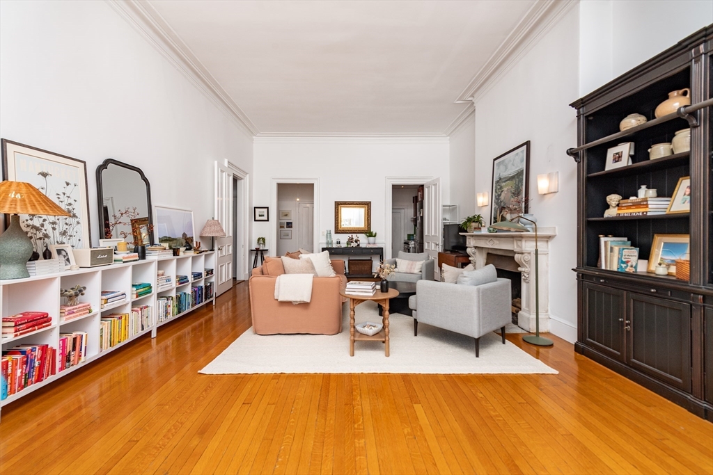 46 Commonwealth Ave, Back Bay