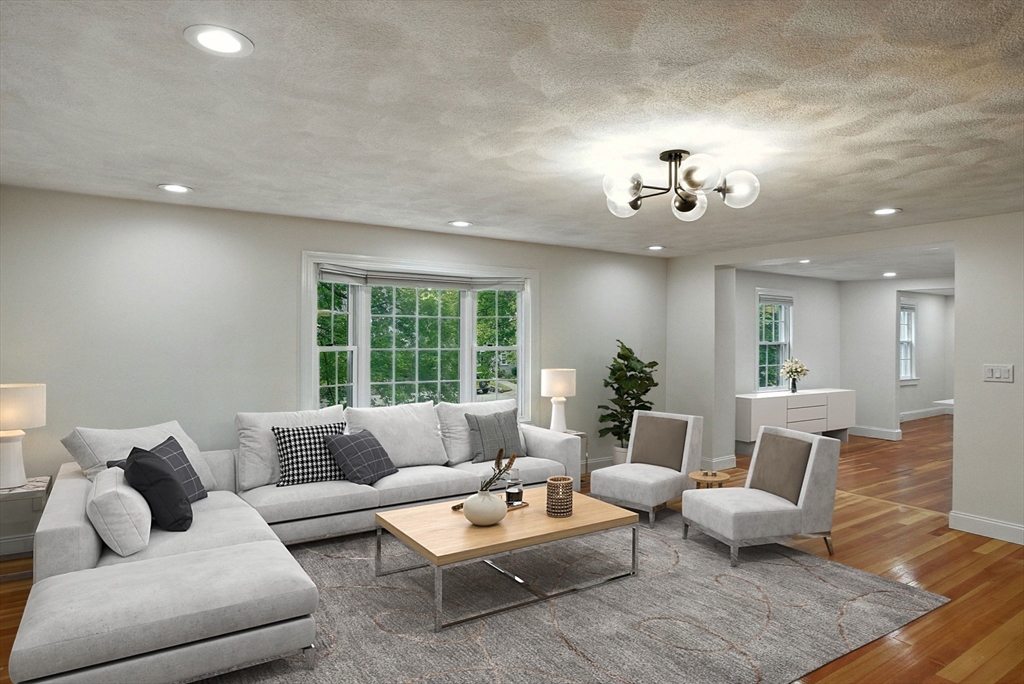 64 Lincoln Ave, Lynnfield