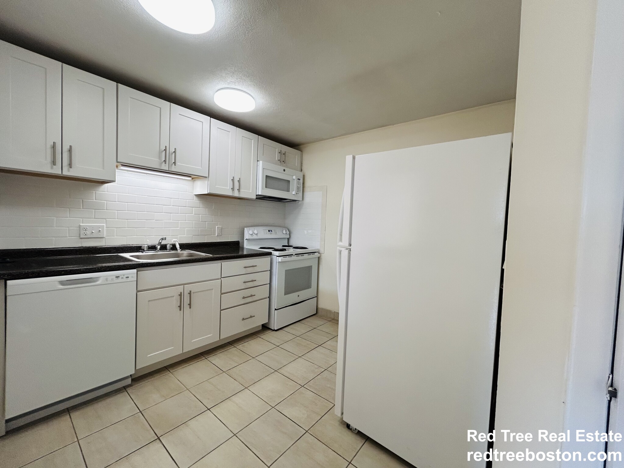 84 Gardner St, Allston