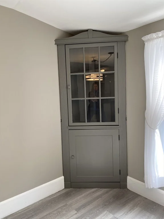 33 Maple St, Sterling