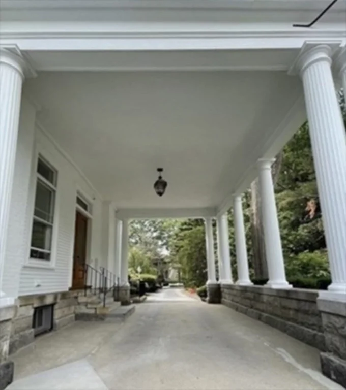 600 Washington St, Wellesley