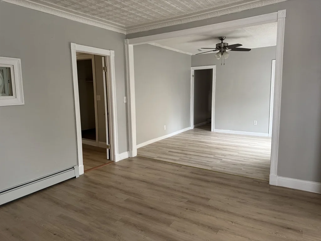 409 Moody St, Lowell