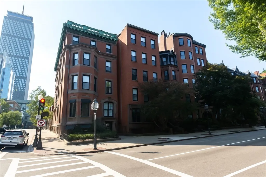 288 Commonwealth Ave, Back Bay
