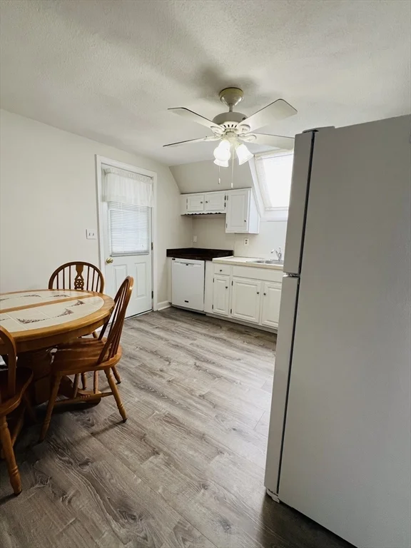 153A Belmont, Everett