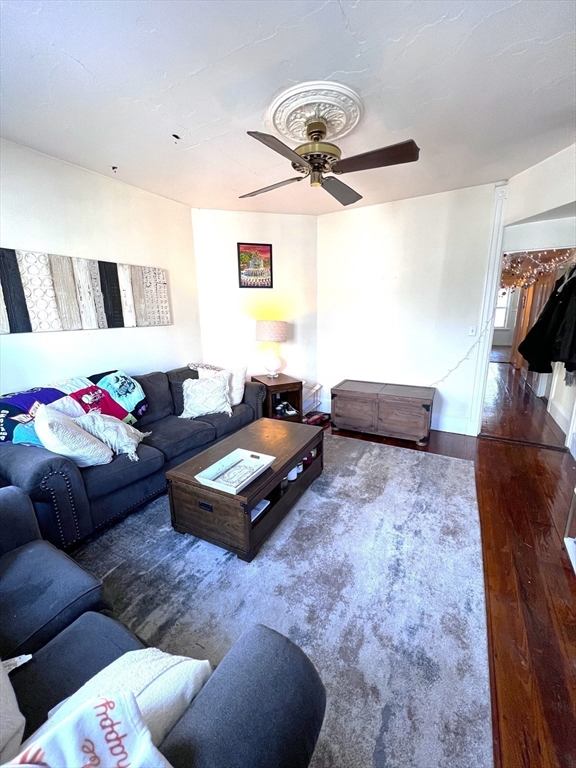 667 East 8th St, South Boston