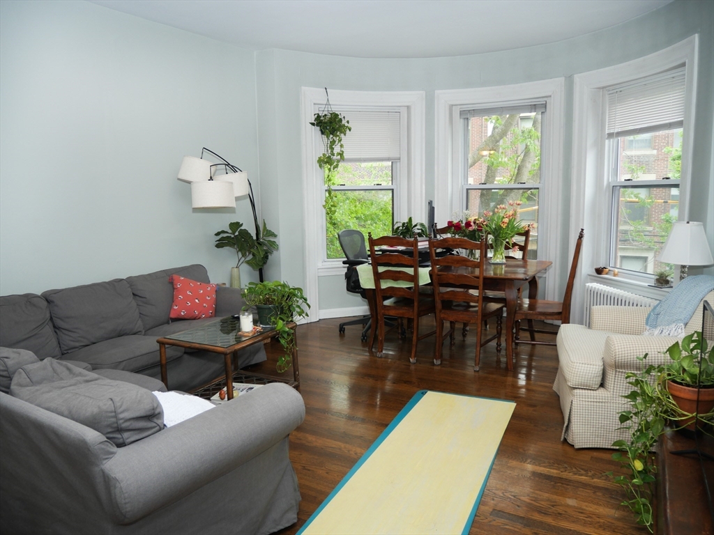 45 Carlton, Longwood