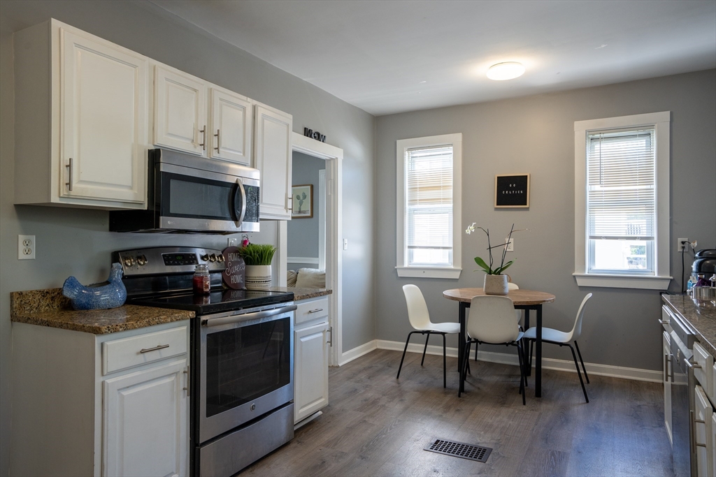 40 Newcastle Rd, Brighton