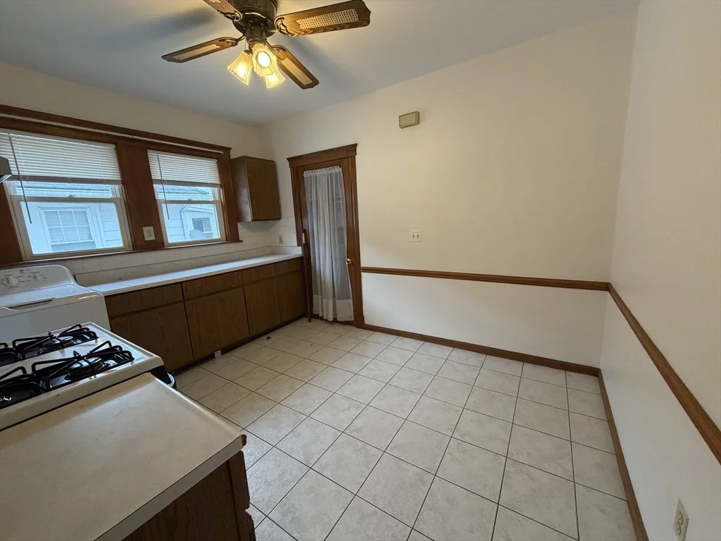 227 Riverside Ave, Medford