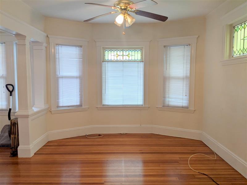 19 Leonard St, Tufts