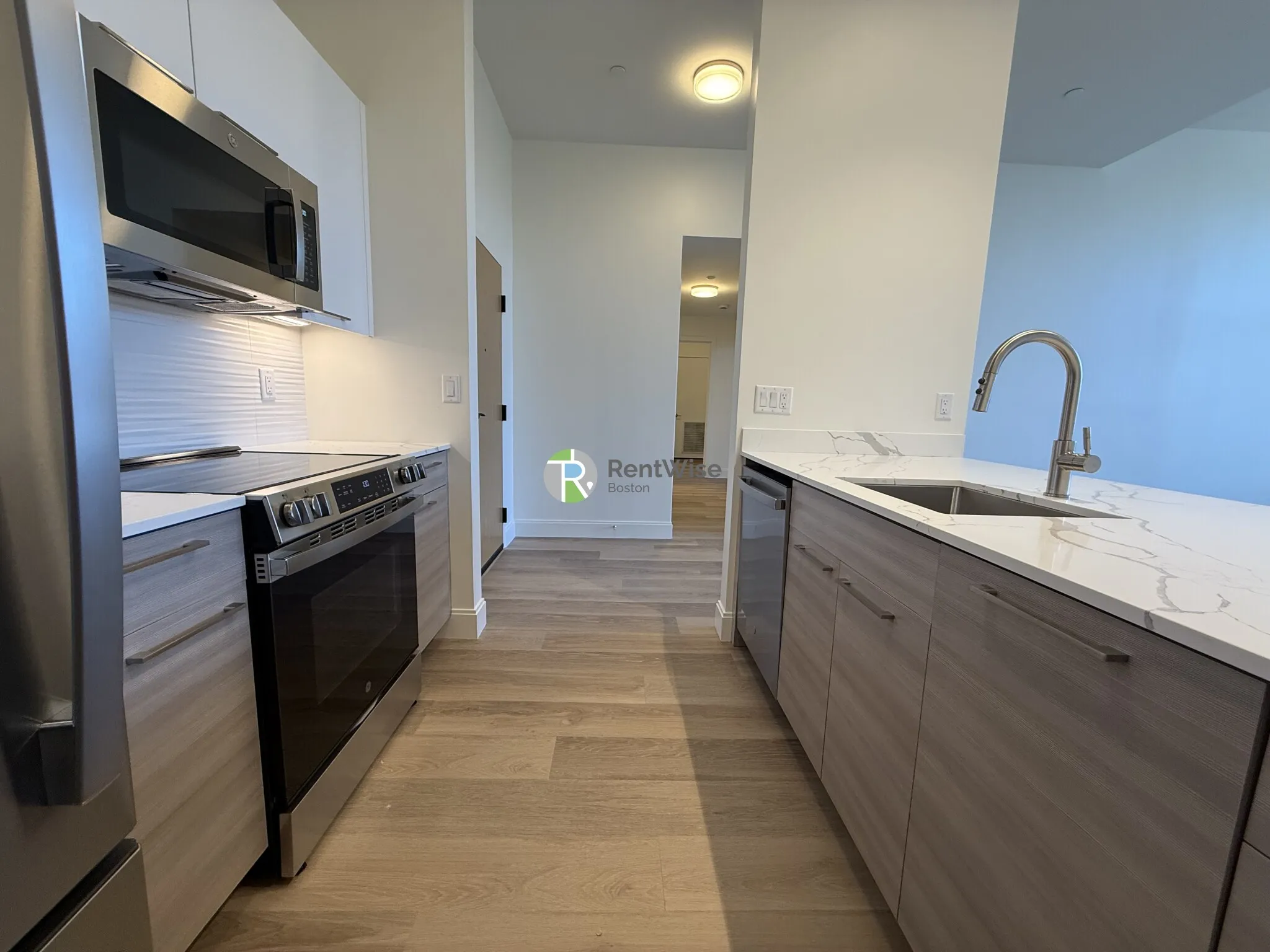 1079 Commonwealth Ave, Allston