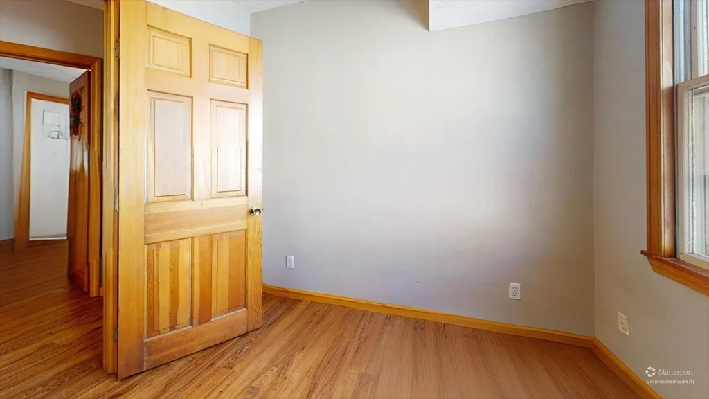 12 Lyman St, Waltham