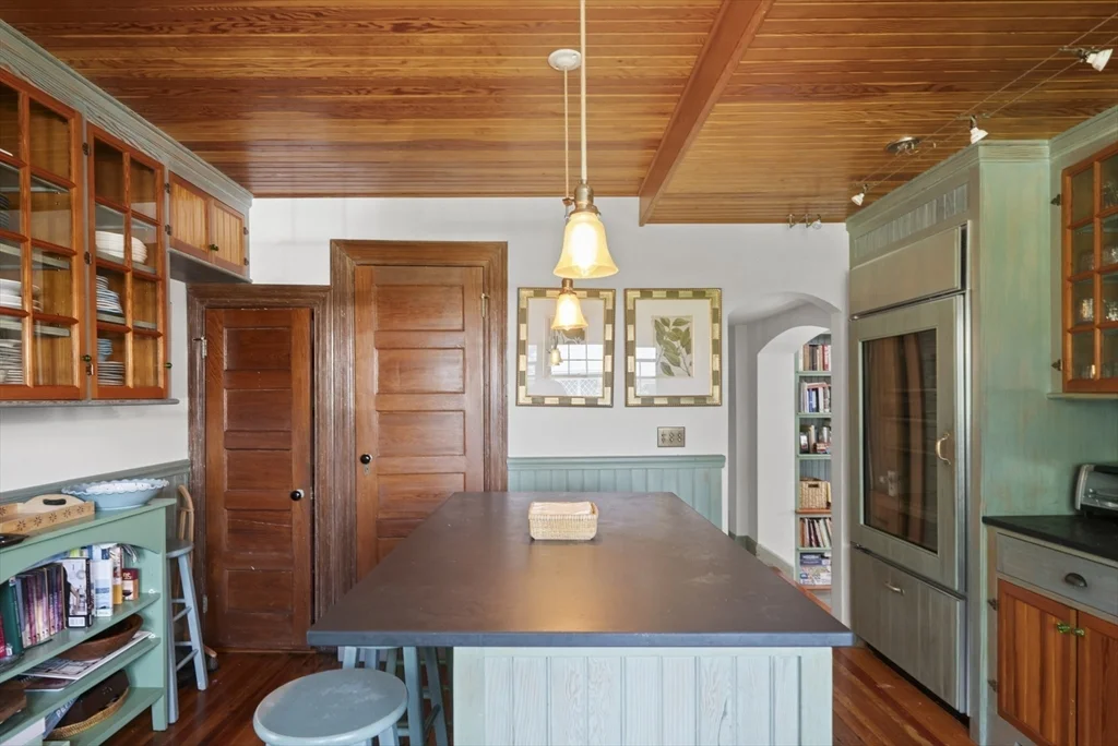 21 Mckinley, Nantucket