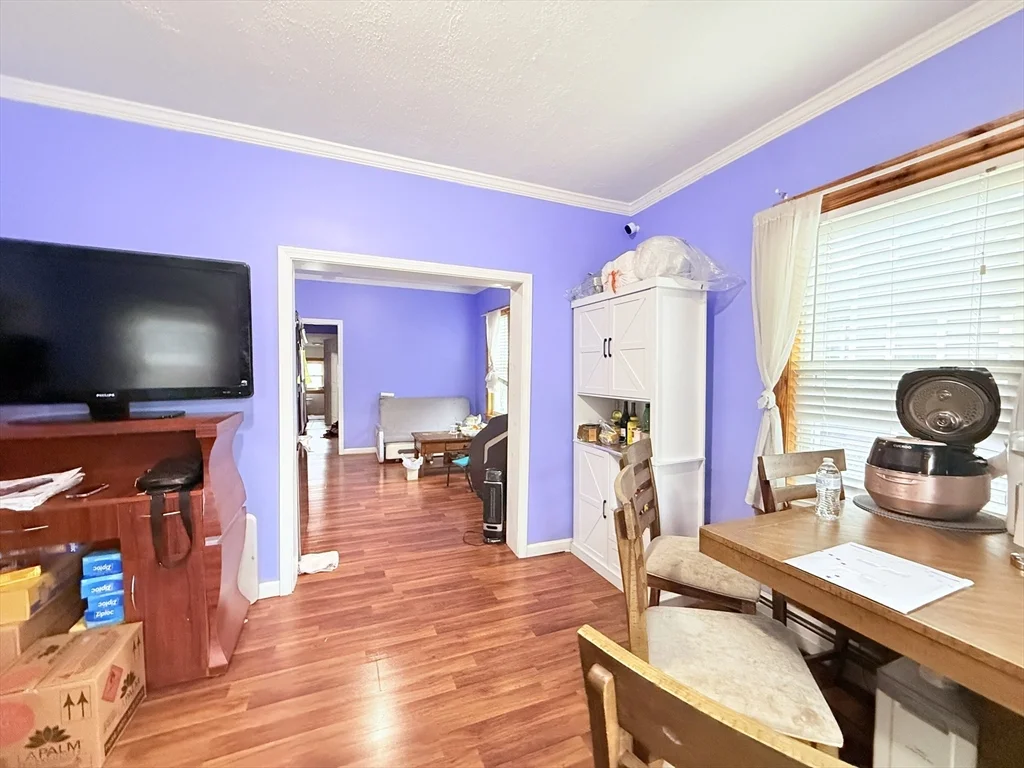 142 Abbott St, Lawrence