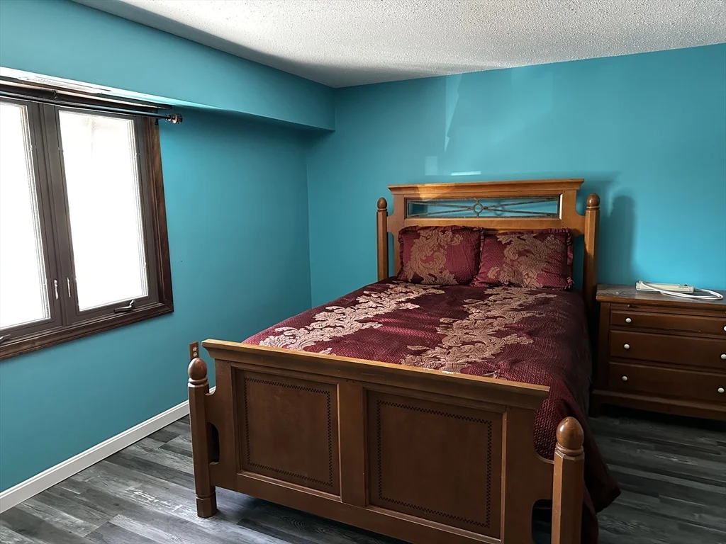 685 Oak St, Brockton