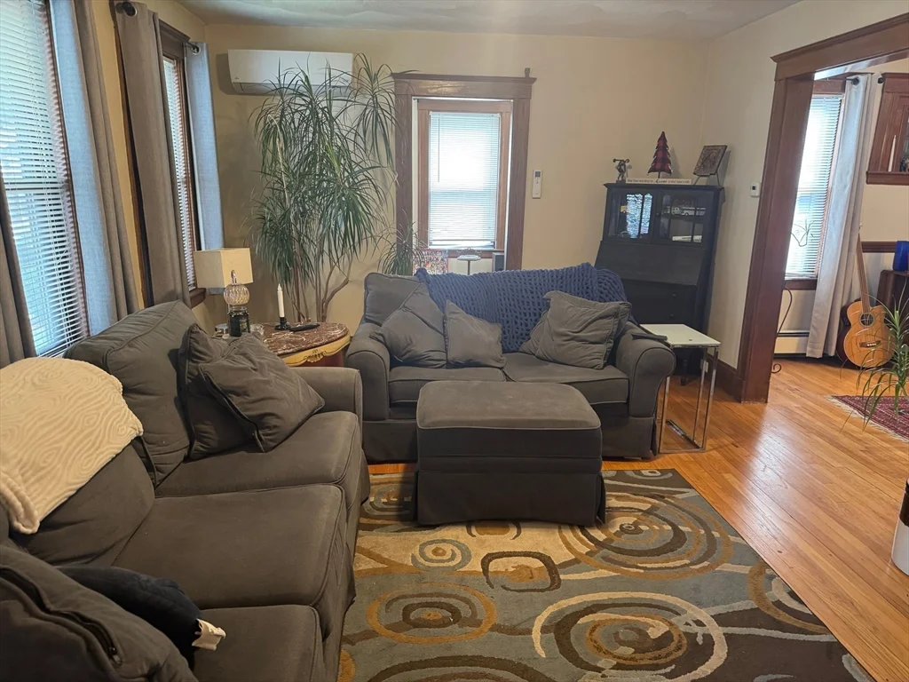 198 School St, Watertown