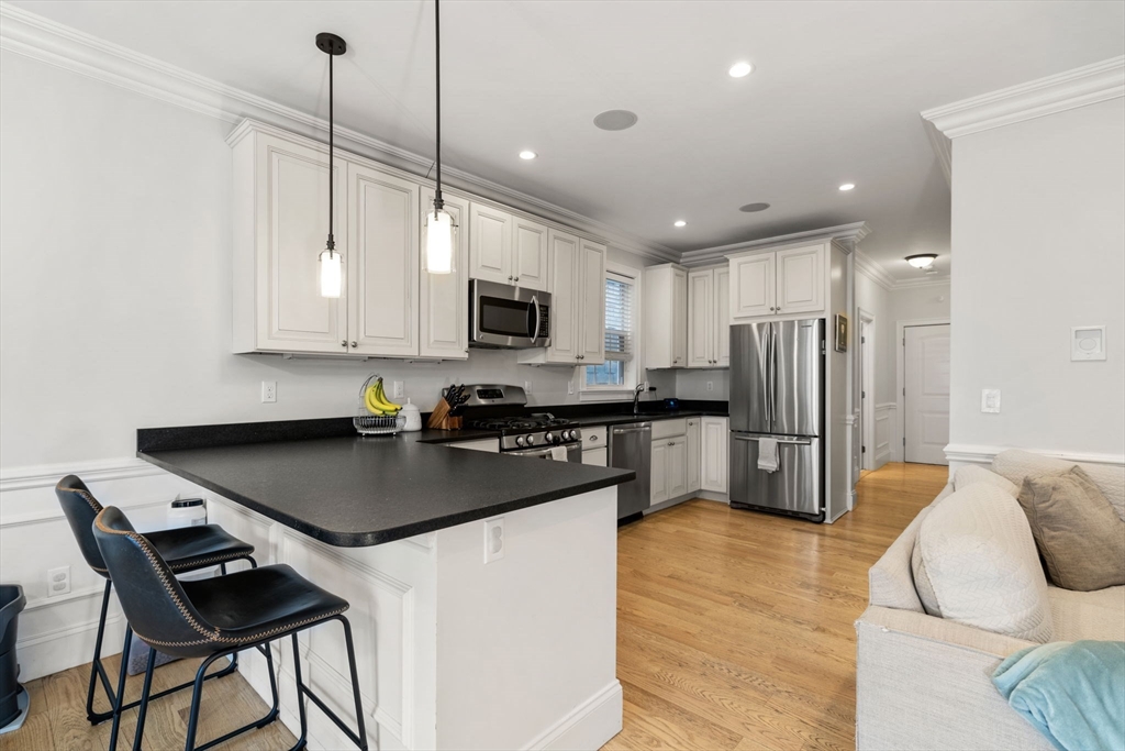 192 W 6th St, South Boston