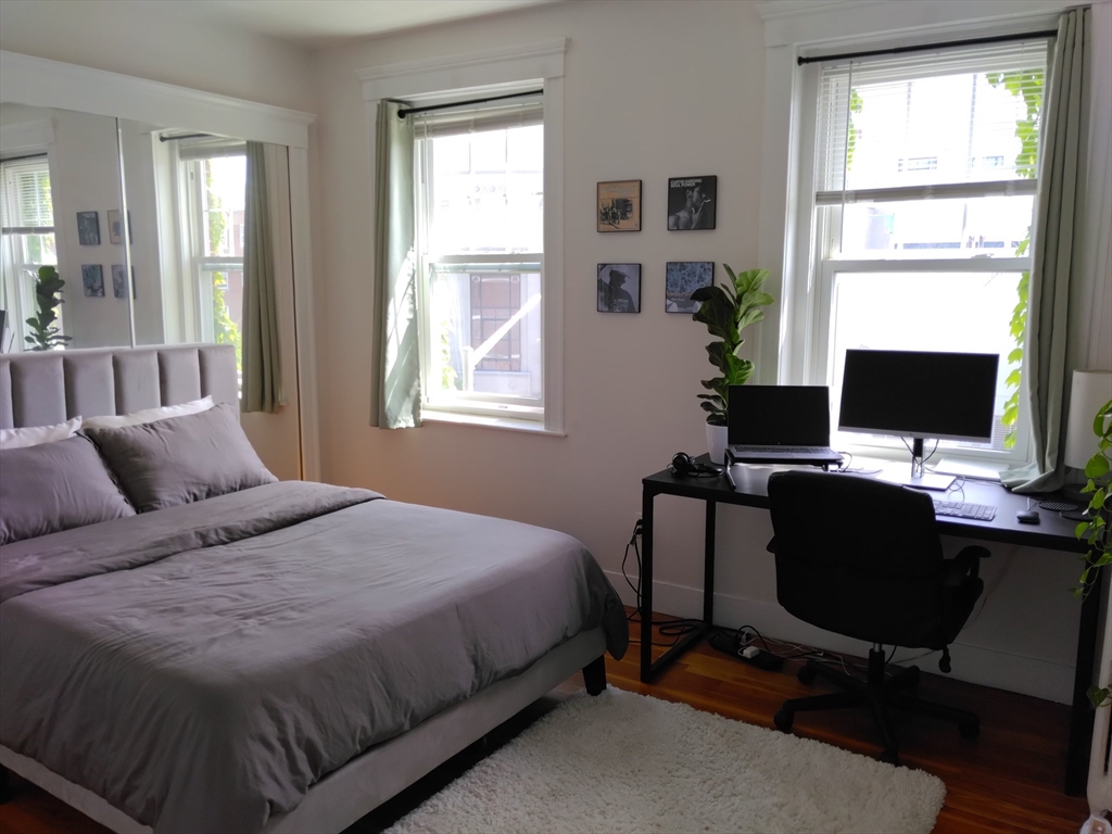 1697 Cambridge, Cambridge