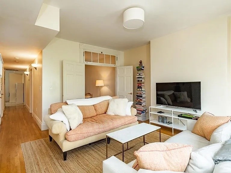 266 Shawmut, South End