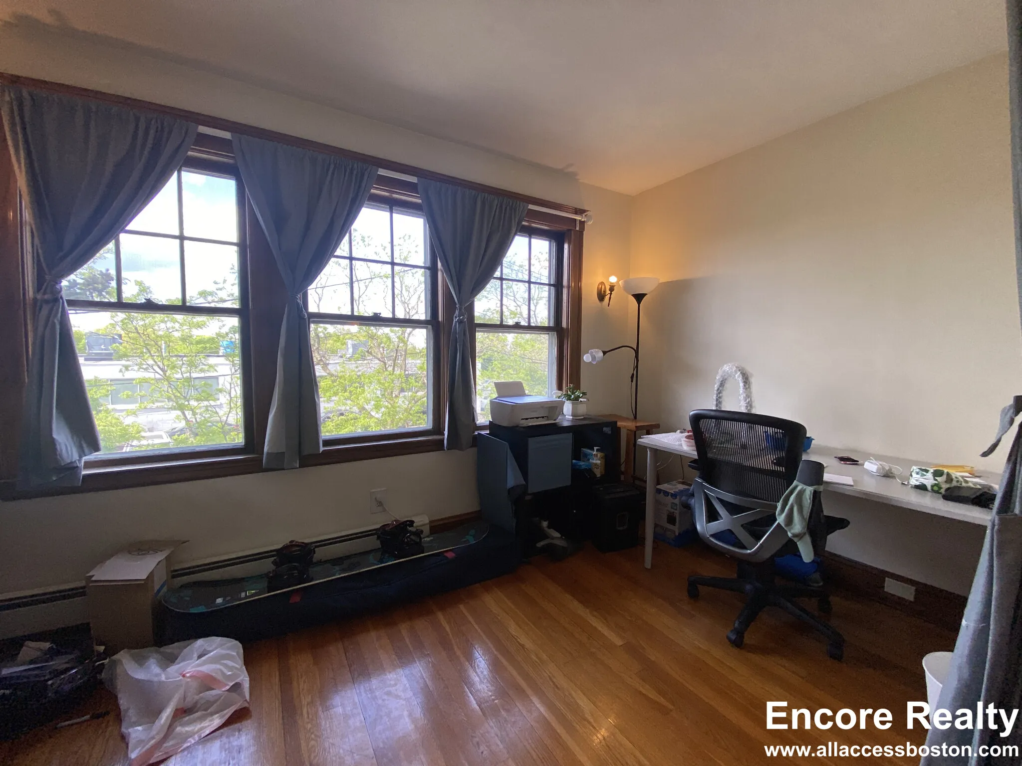 8 Worthington St, West Cambridge