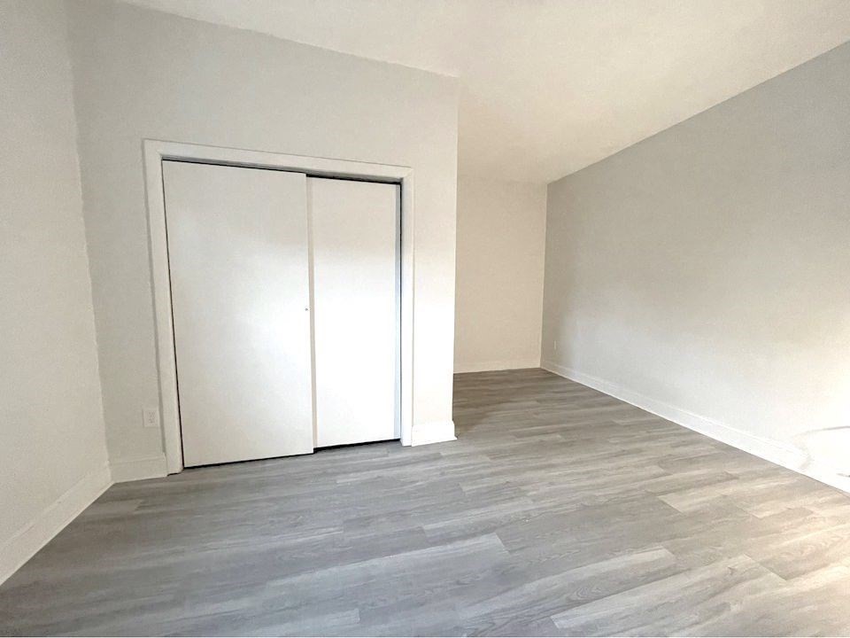 820 East 6th, South Boston