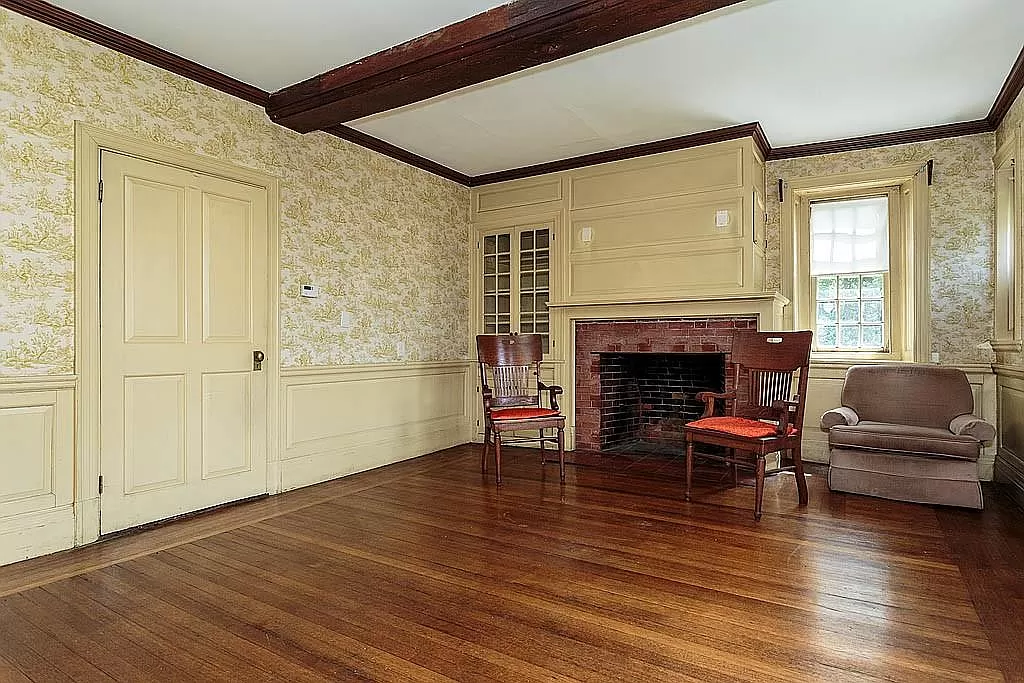 350 Riverside Ave, Medford