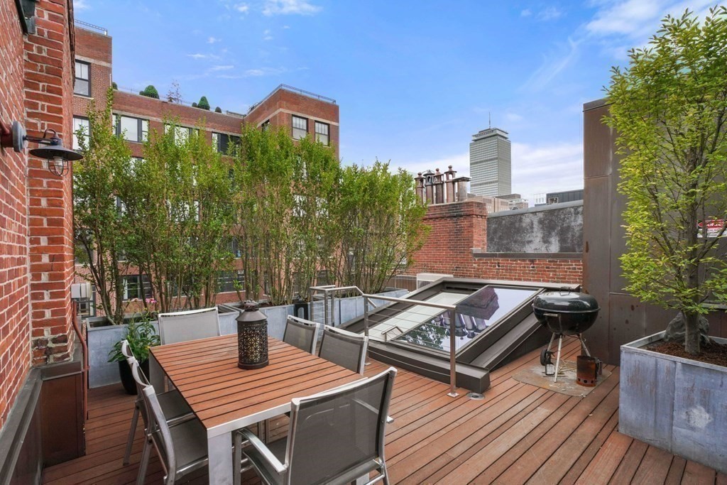 132 Commonwealth Ave, Back Bay