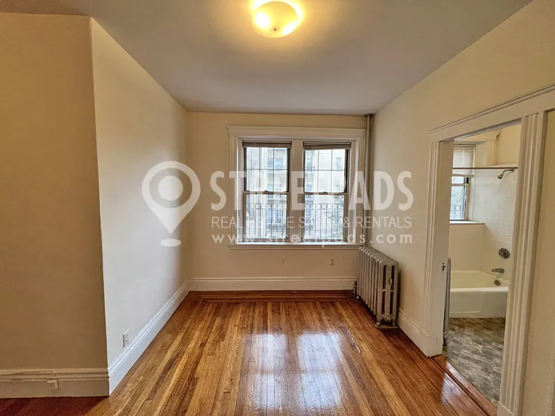 31 Park Dr, Fenway