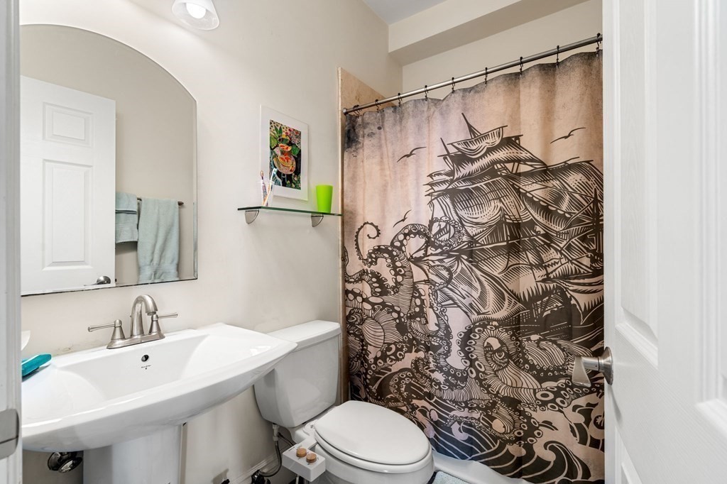 210 Summer St, Spring Hill