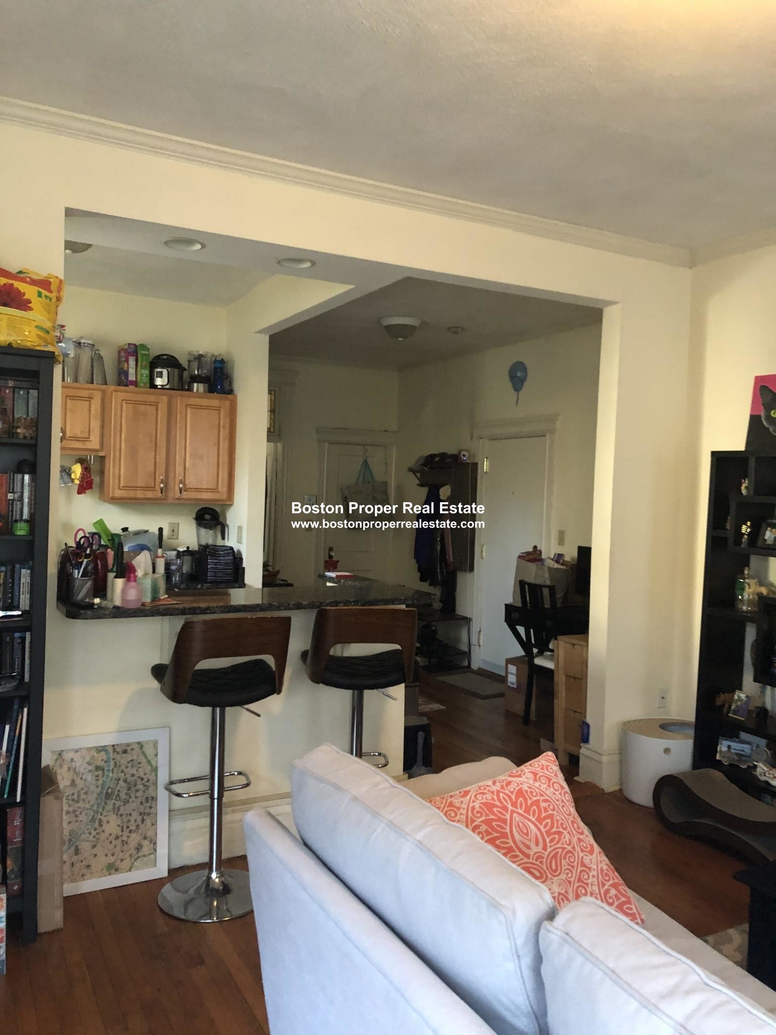 105 Queensberry St, Fenway