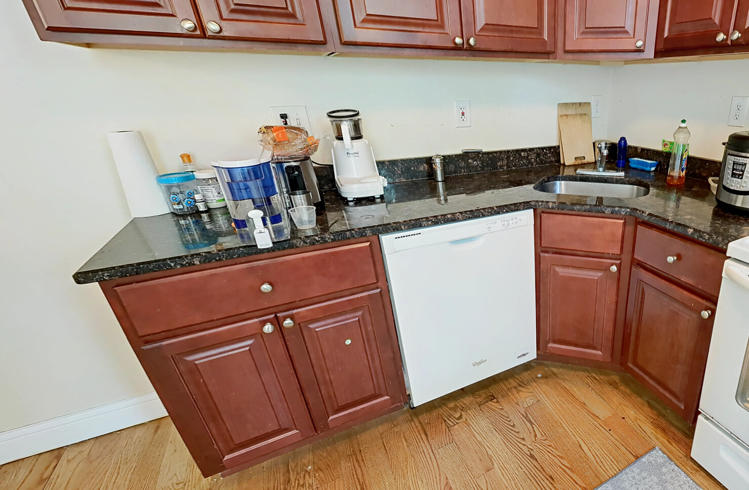 14 Leverett St, Boylston Street