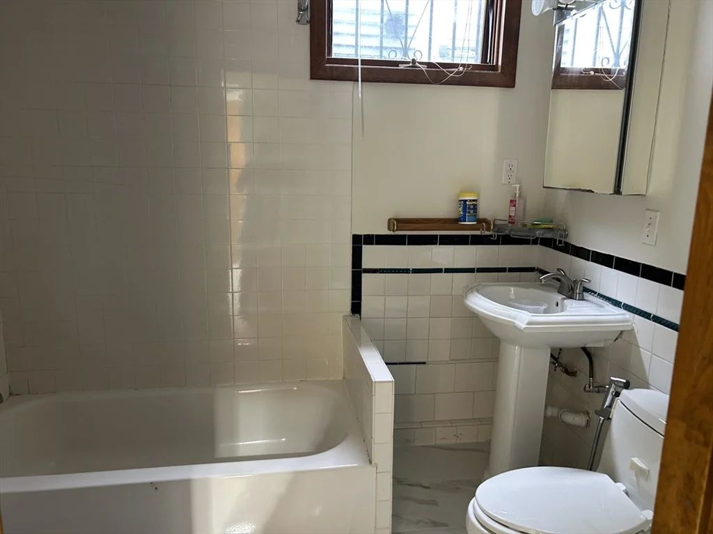 341 Summer St, Davis Square