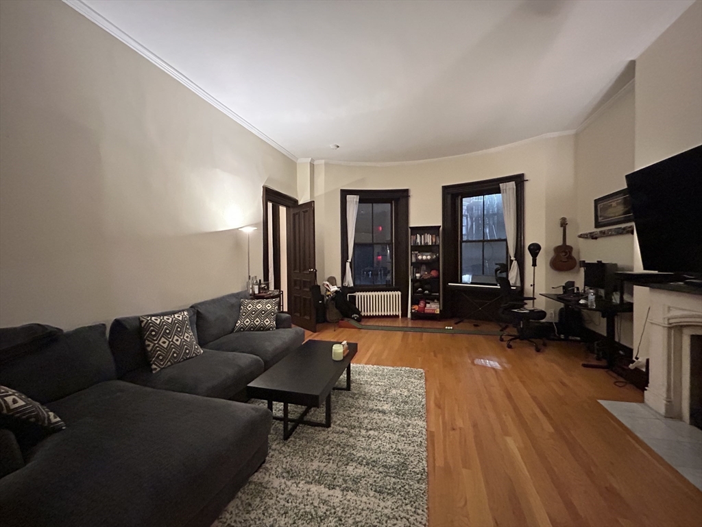 74 Commonwealth, Back Bay