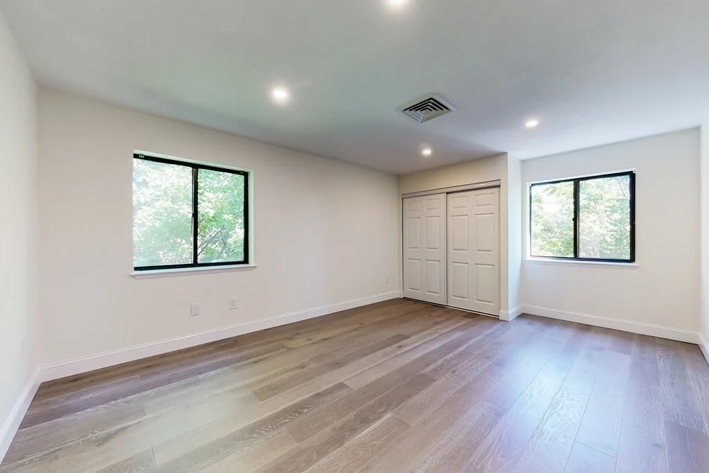 276 Chestnut Hill Ave, Brighton