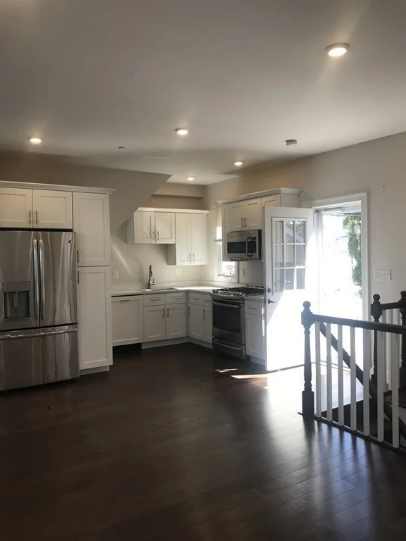 37 Walnut Pl, Newtonville