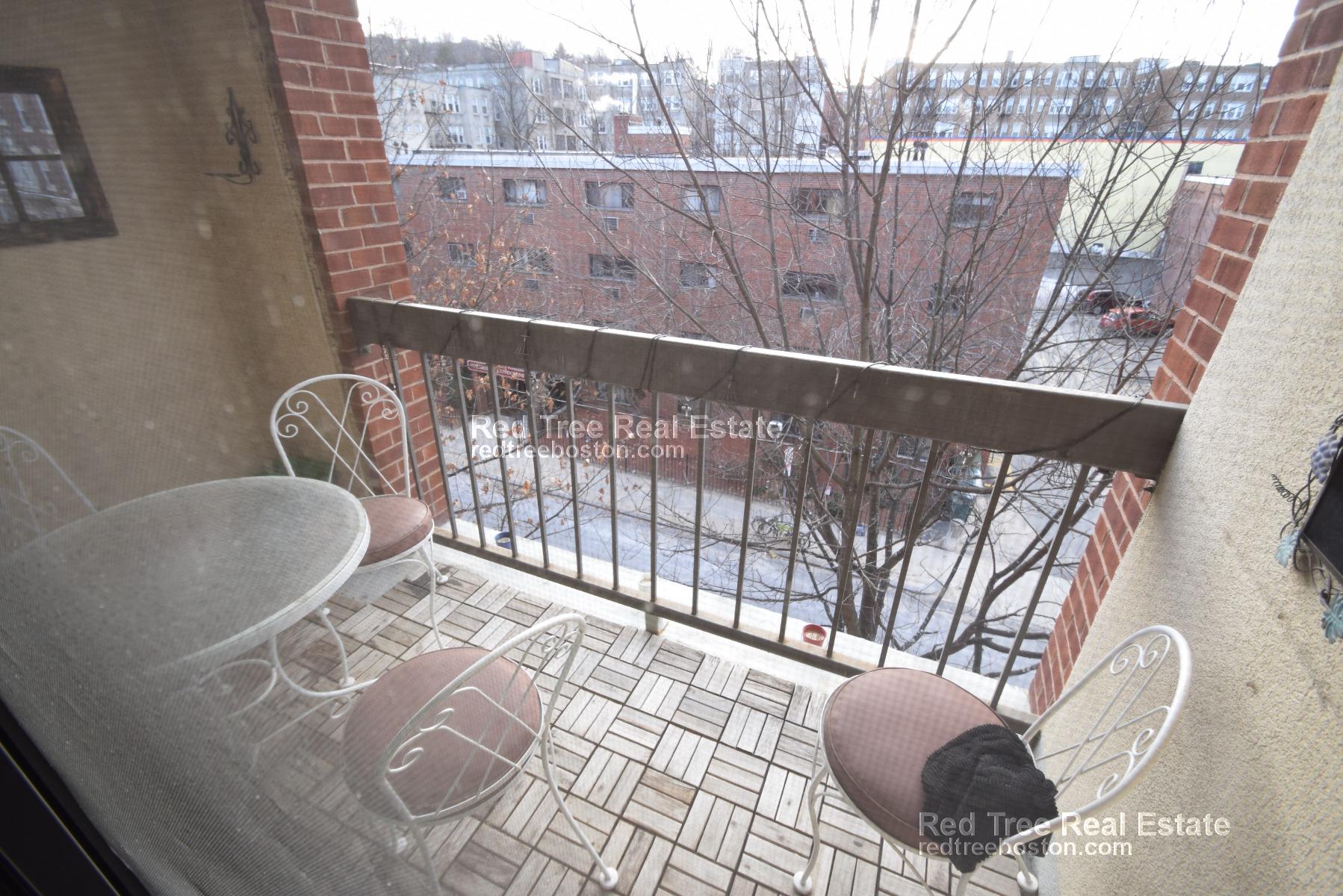 85 Brainerd Rd, Allston