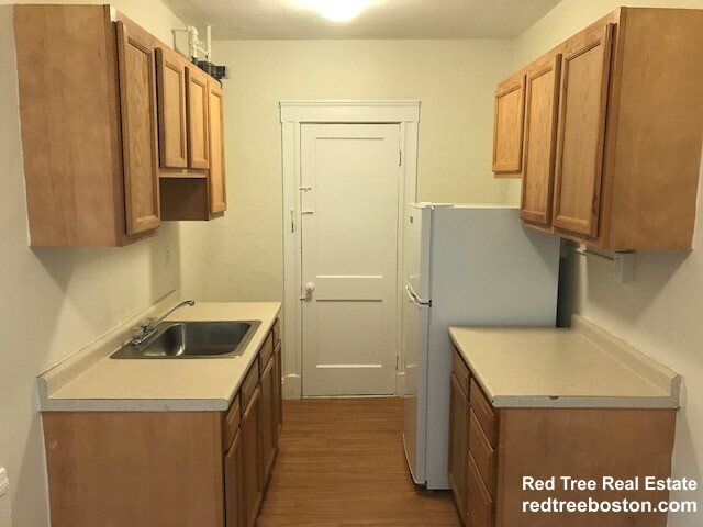 1171 Boylston St, Fenway