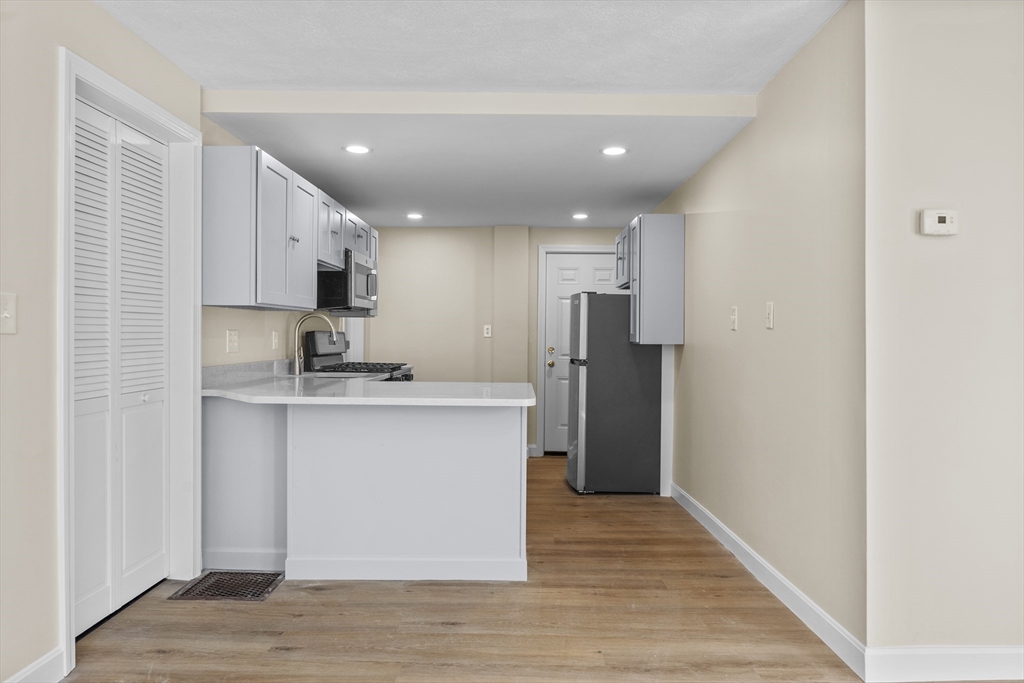 276 W 3rd St, South Boston