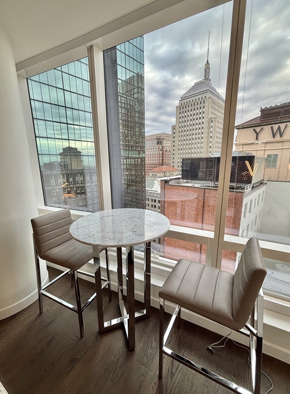 430 Stuart St, Back Bay