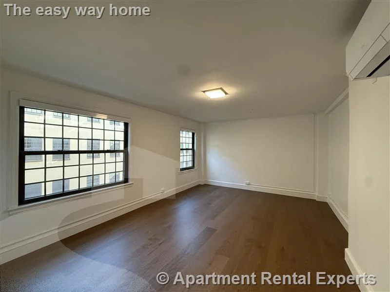 1200 Massachusetts Ave, Harvard Square