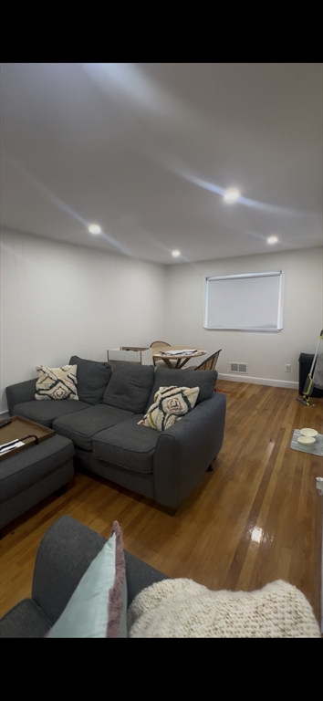 324 Lexington St, Watertown