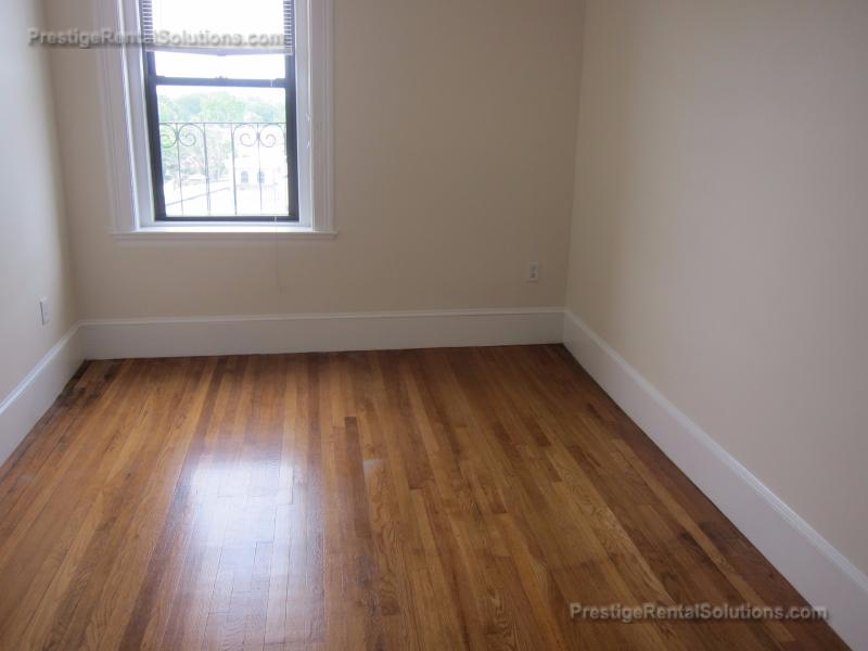 881 Massachusetts Ave, Central Square